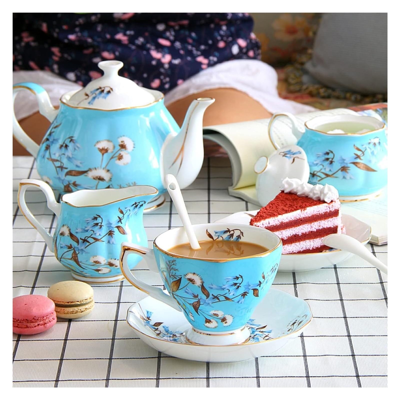 zestaw do herbaty, 15-częściowy porcelanowy zestaw do herbaty Zestaw filiżanek i spodków kawy Vintage Blue, z cukiernicą dzbankiem na mleko