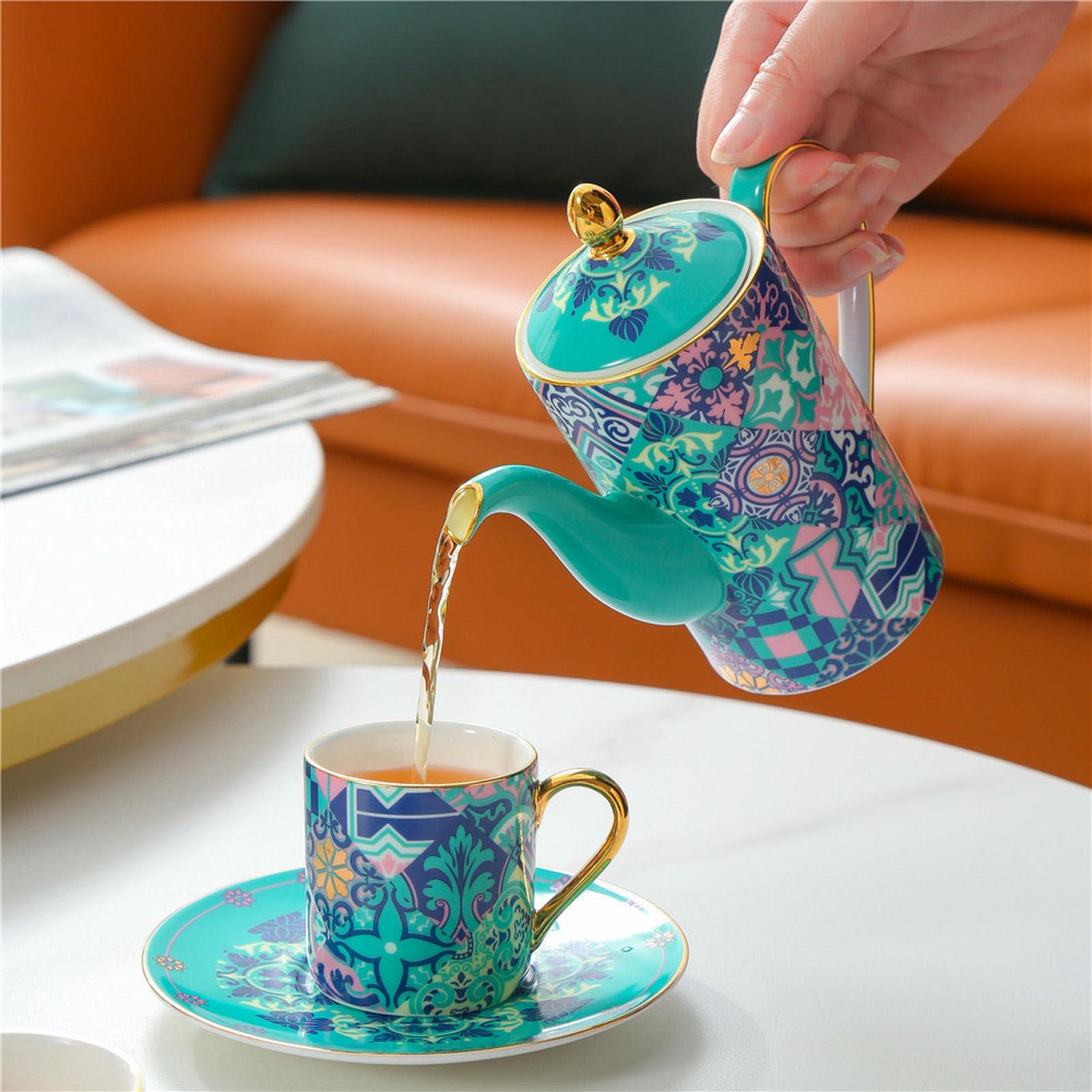 Tazzine e piattini in porcellana Bone China, tazze e piattini creativi per la casa, con 2 tazze e piattini