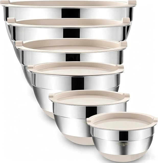 Umite Chef Mixing Bowls with Airtight Lids 6 Piece Stainless Steel Metal Nesting Storage Bowls, Non-Slip Bottoms Size 7, 3.5, 2.5, 2.0,1.5, 1QT, Great for Mixing & Serving (Khaki}