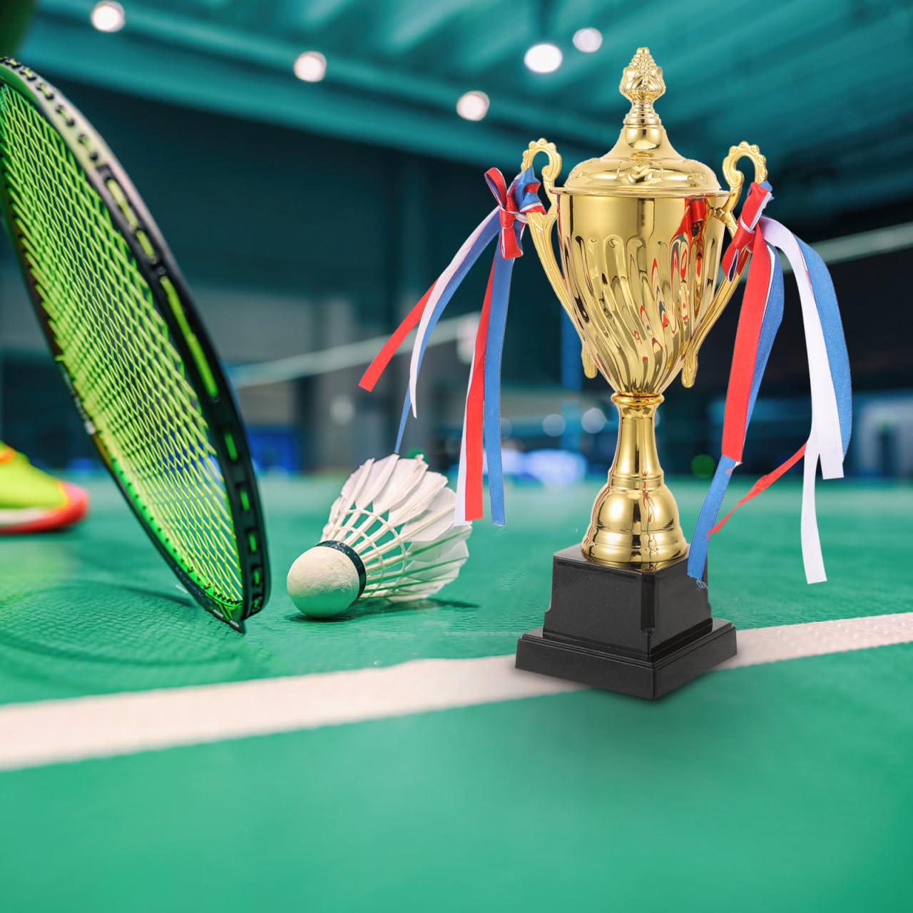 Operitacx Gold Trophy Rewards Cup Metal Trophies Prize Winner Awards 29cm per Le competizioni Sportive Match Competitive Christmas Birthday Party Bomboniere 13x8x29 cm