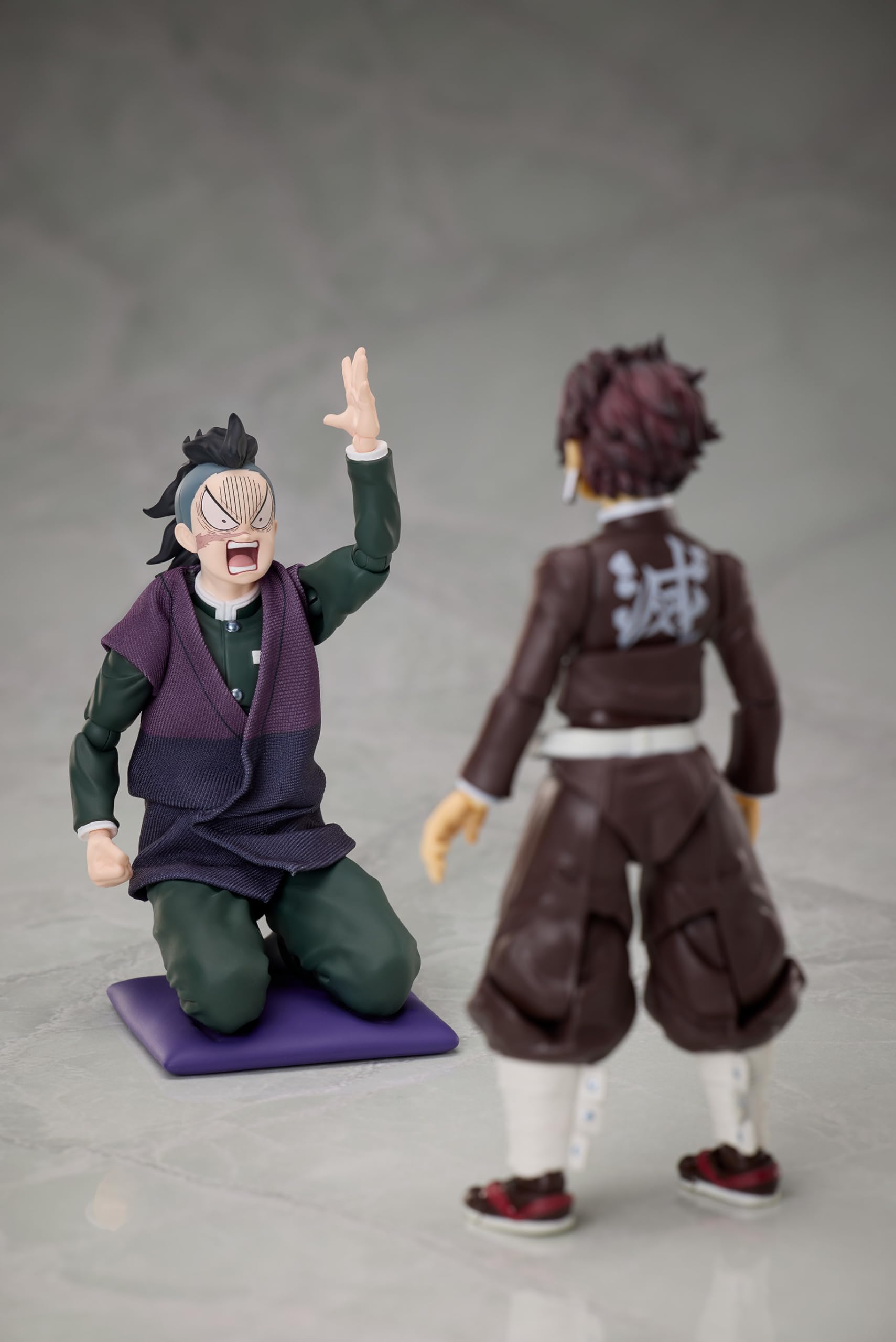 Aniplex Demon Slayer Kimetsu no Yaiba - Genya Shinazugawa BUZZmod Actionfigur im Maßstab 1:12