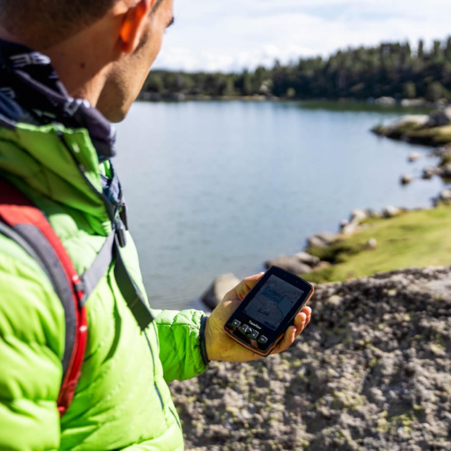 TwoNav Aventura 2 Plus (32 GB) + Mapa España IGN 1:25000 Topo, GPS de Mano con Pantalla Amplia 3.7 Pulgadas, Botones y Joystick para montaña, Alpinismo, Trekking o Senderismo. Color Naranja