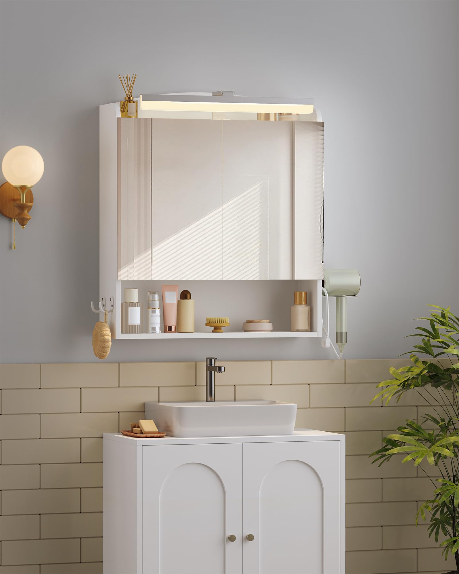 Hzuaneri Armoire Murale Salle de Bain avec Miroir et LED, Meuble de Salle de Bain avec miroir, prise et interrupteur, avec Étagère Réglable, Support Sèche-Cheveux, Blanc 16,5 x 60 x 68,5 cm MC10003XEU