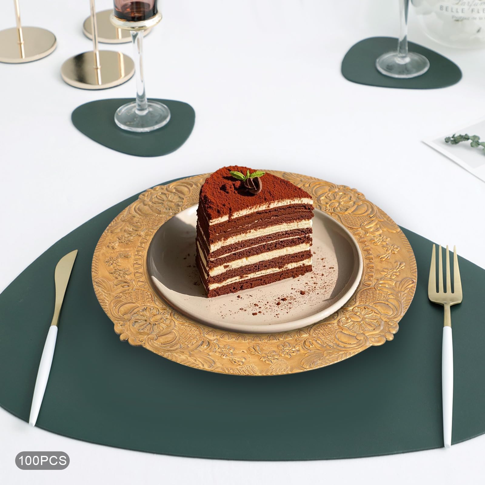 100 Stück Goldene Wiederverwendbare Platzteller, 33cm (Muster-A) | European Retro Einfarbige Unterteller, Runde Mehrweg Servierteller für Hochzeit, Party, Restaurant