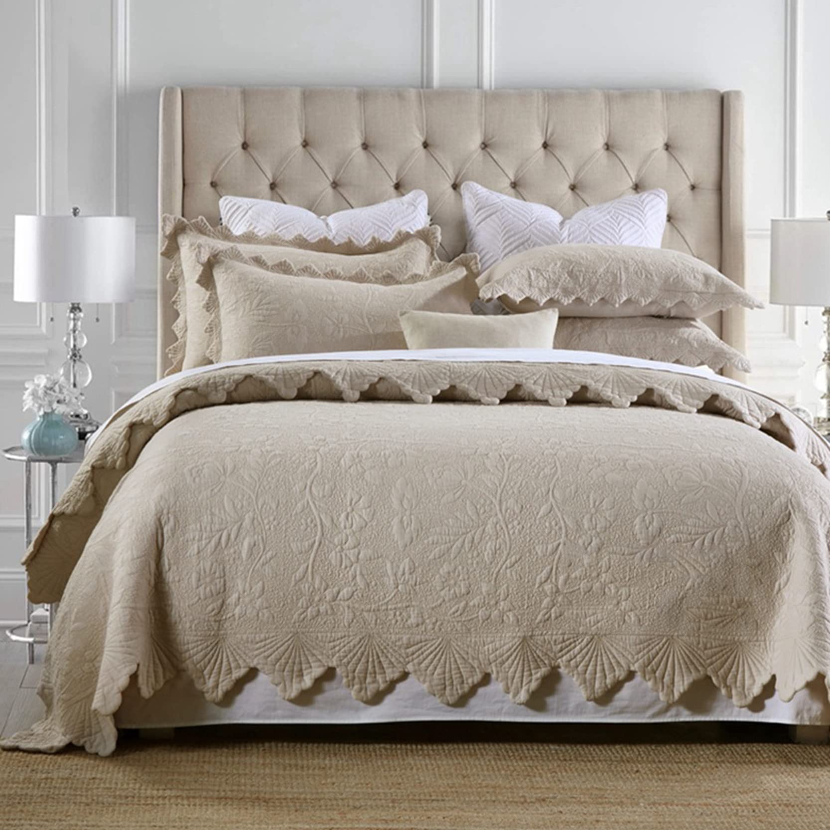 Couvre-lit matelassé en coton blanc 2 taies d'oreiller grand lit respirant