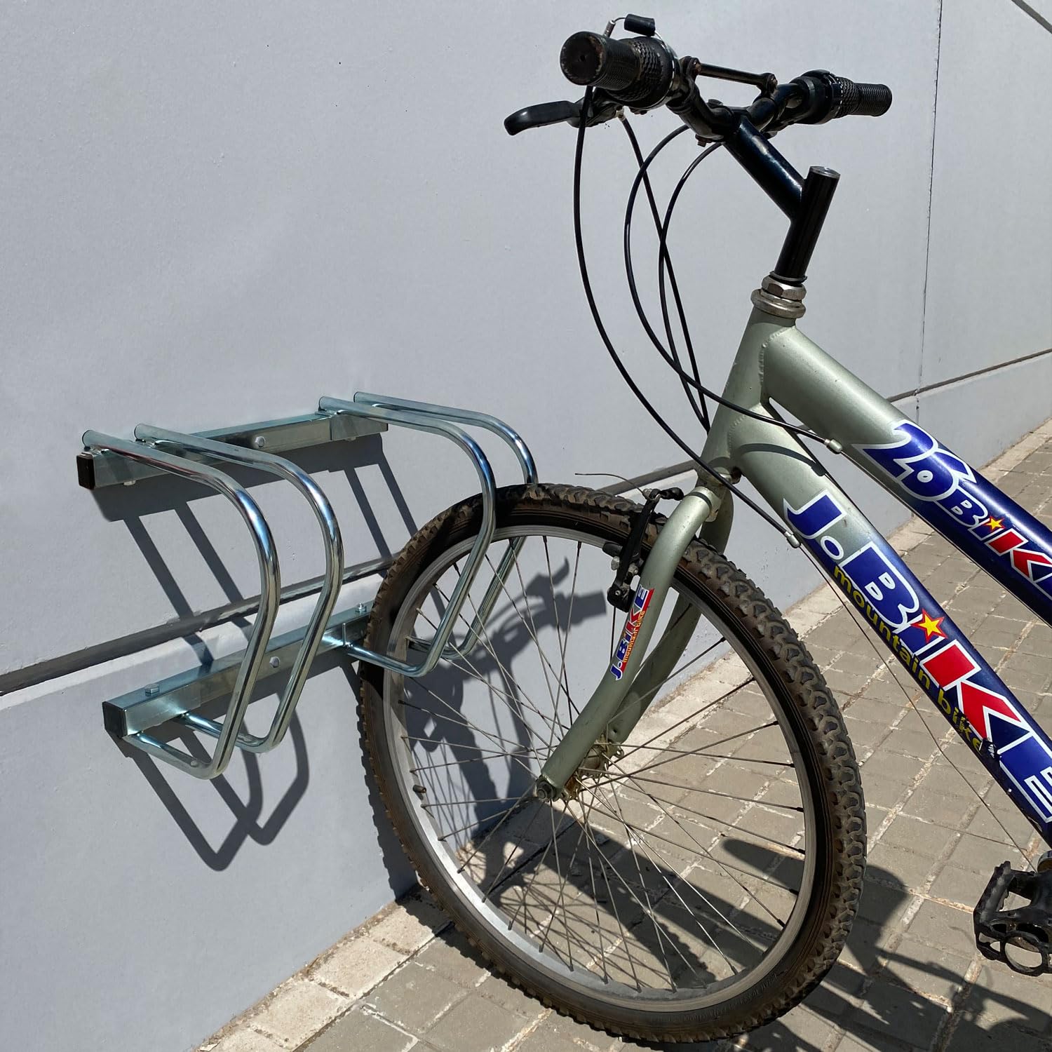 ADO - Rack – Aparcamiento para estacionar 2 Bicicletas en Suelo o Pared | Soporte para aparcar la bicicleta en acero galvanizado (4- Bicicletas)
