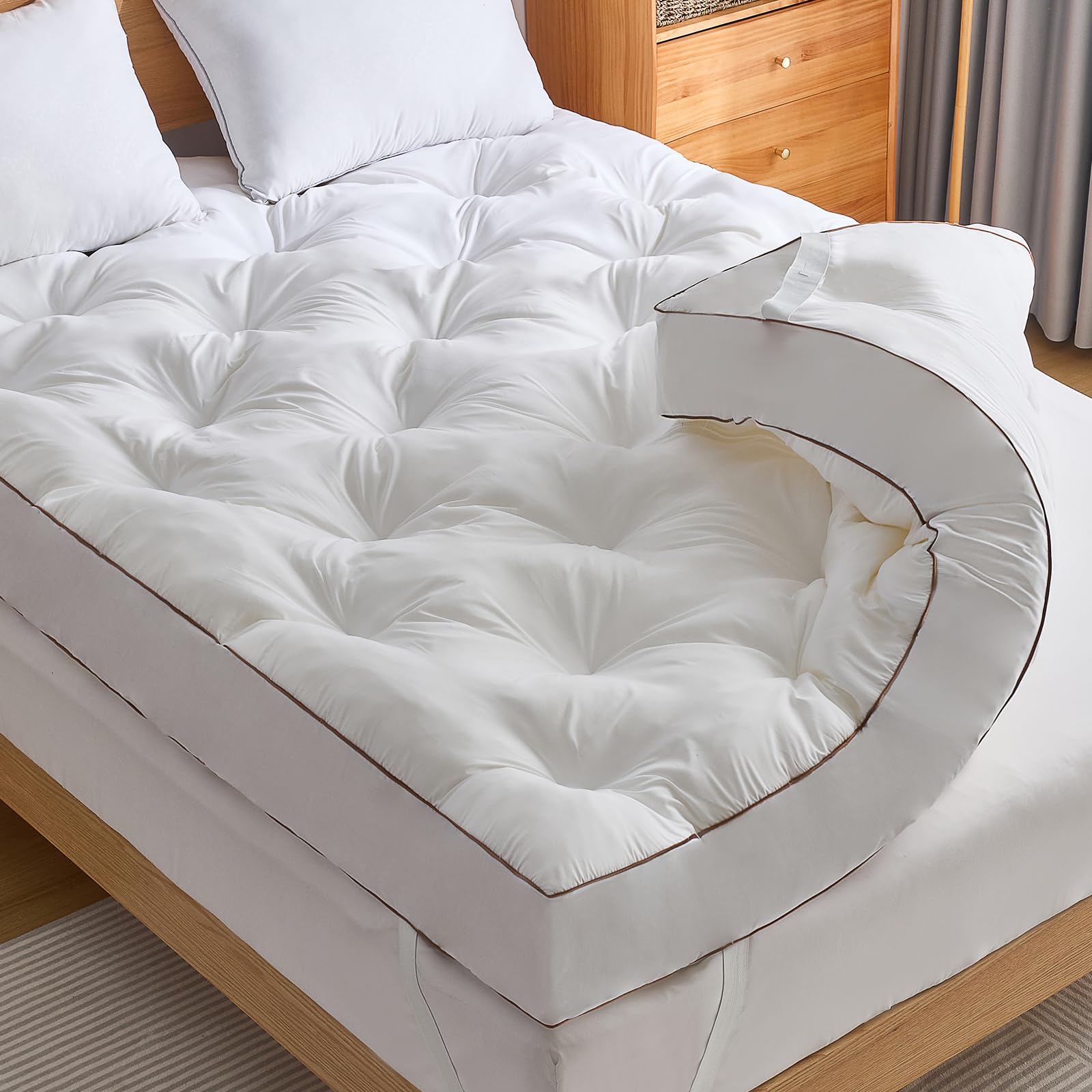 WhatsBedding 4 Inch Memory Foam Mattress Topper Queen for Back Pain Relief Filled with Breathable Gel Memory Foam