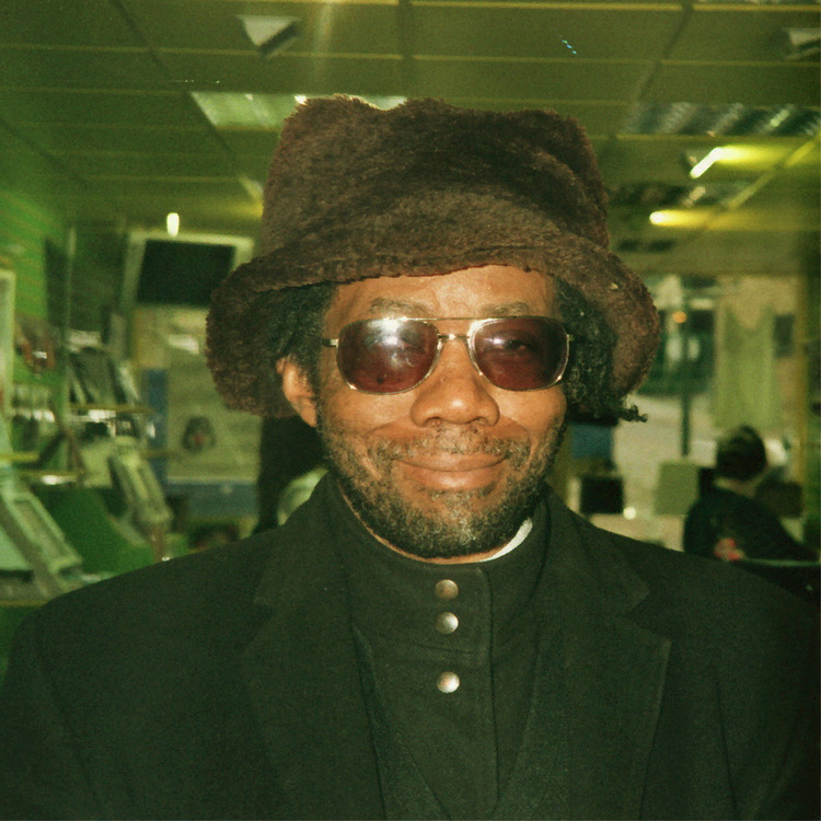 Amazon.de Stanley MARTIN books, biography, latest update