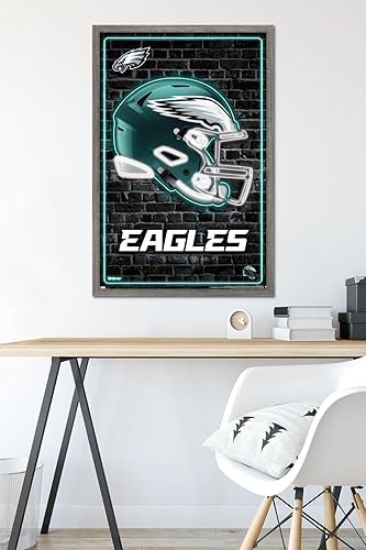 Miniatura 6 de Trends International NFL Philadelphia Eagles - Póster de pared con casco neón 23, 34 pulgadas de largo x 22.4 pulgadas, versión enmarcada de madera