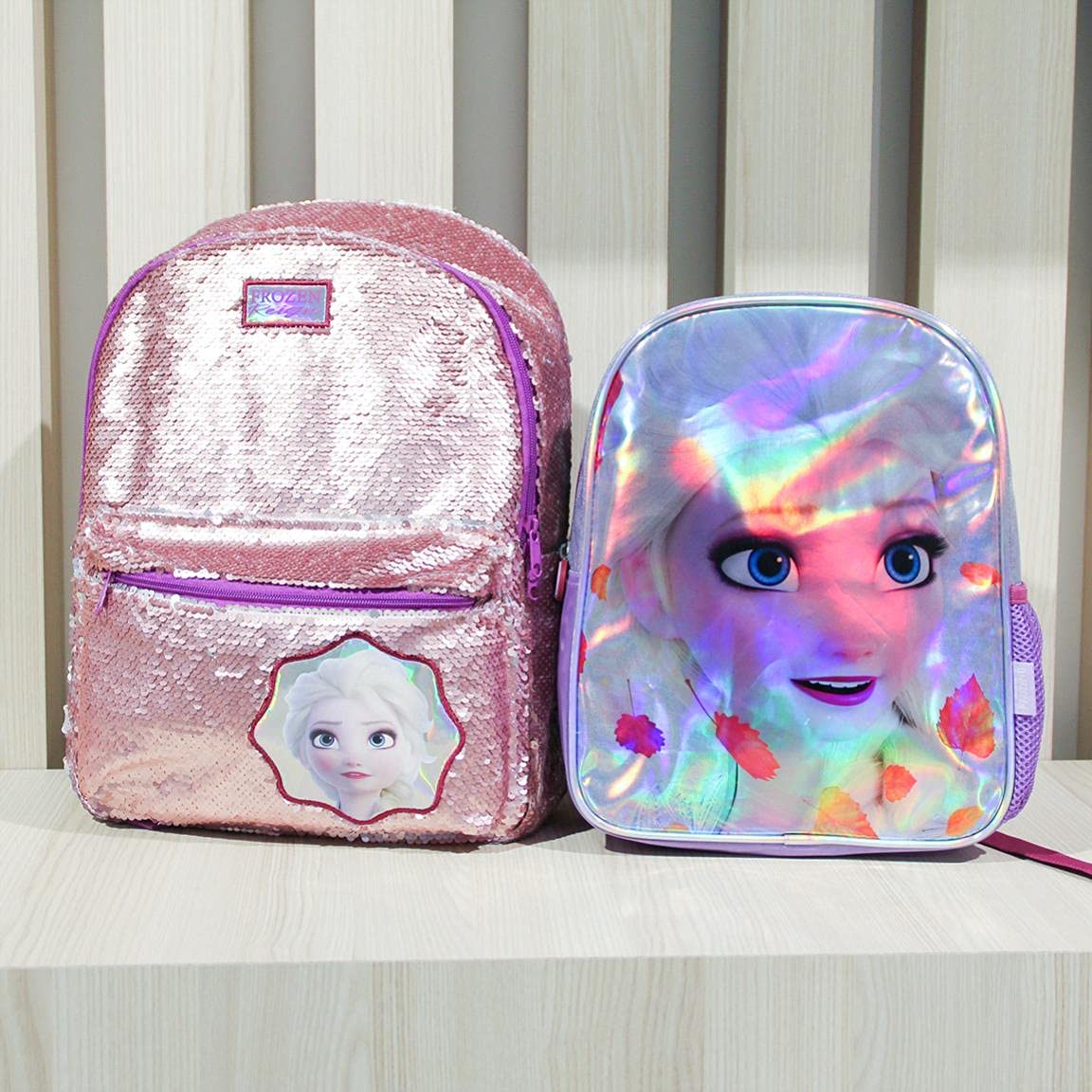 Image secondaire de Cerdá Mochila Casual Lentejuelas Metalizada, Sac à Dos décontracté Frozen 2 à Paillettes métalliques Mixte Enfant, Multicolore,