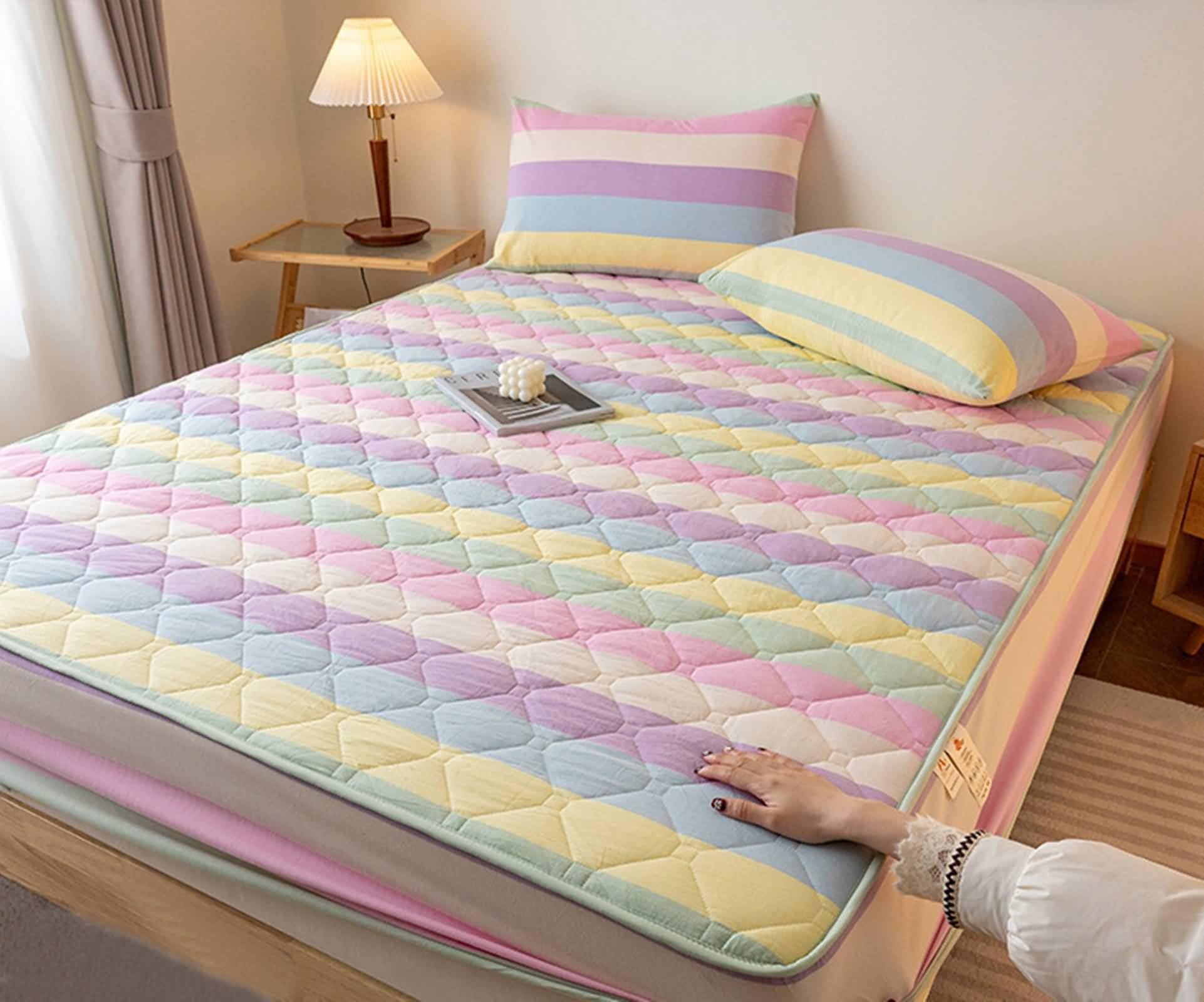 Drap housse 90x200 bonnet 25 cm imprimé géométrique en tissu polyester