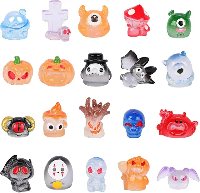 Lot de 20 mini monstres en résine lumineux - Figurines monstres pour Halloween