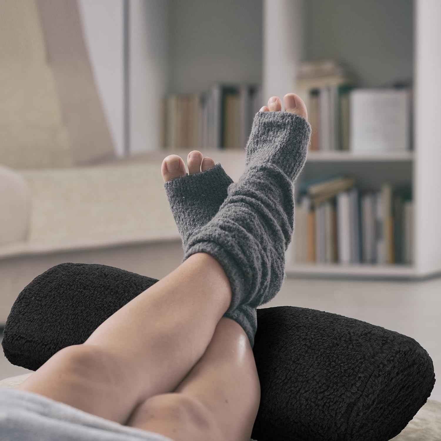 Sintuff Recliner Leg Rest Cushion Sofa Footrest Pillow with Cover Half Moon Bolster Pillow Under Knee Pillow for Sleeping On Back Alleviating Pain, 19.7 x 8 x 3.5 Inch (Black)