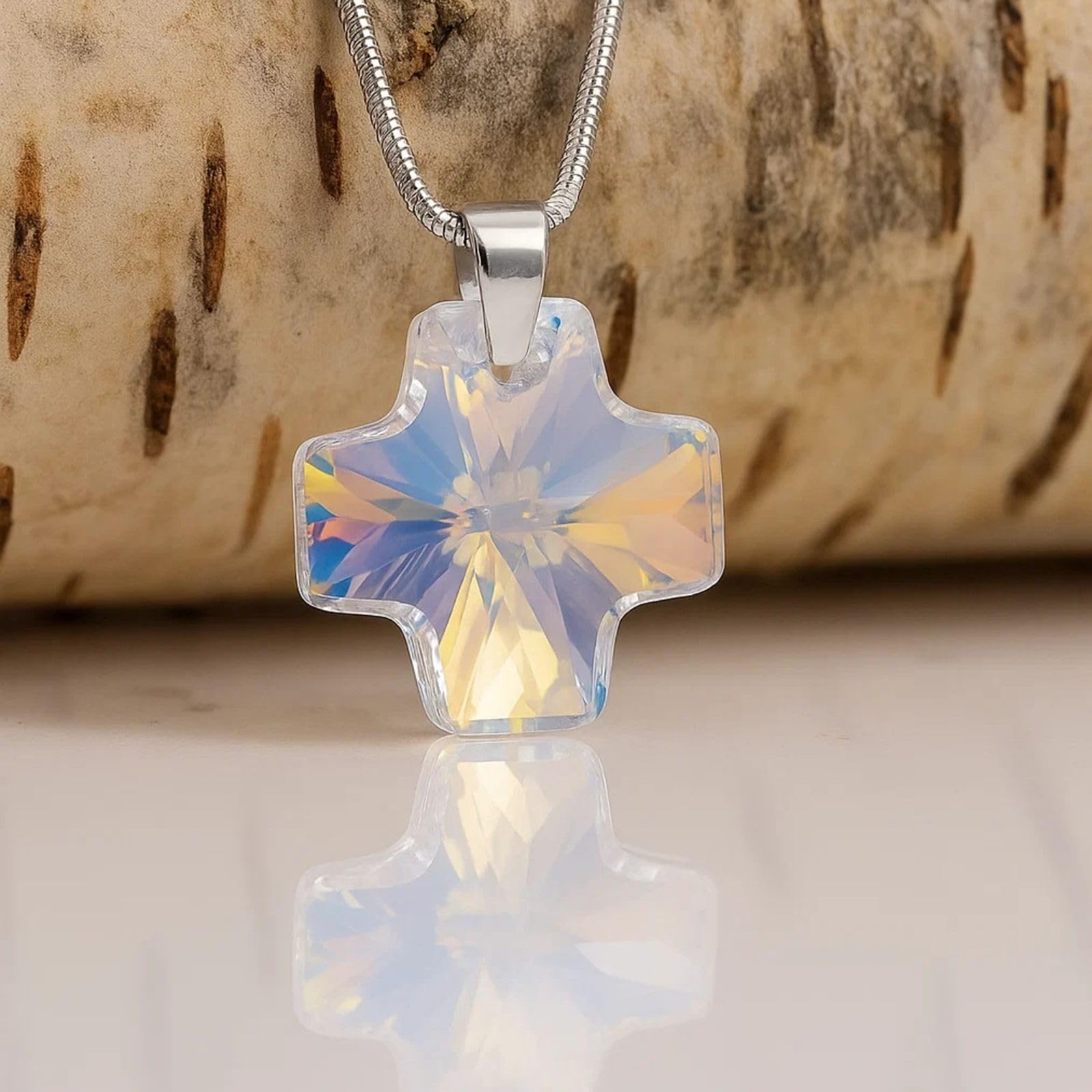 LillyMarie Damen Halskette Mit Verstellbarem Sterling-Silber Schlangenkette Und Kristall-Kreuz-Anhänger