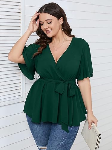 Miniatura 2 de SCOMCHIC Blusa de manga corta con cuello en V y cinturón para mujer de talla grande, con volantes, peplum y estilo cruzado