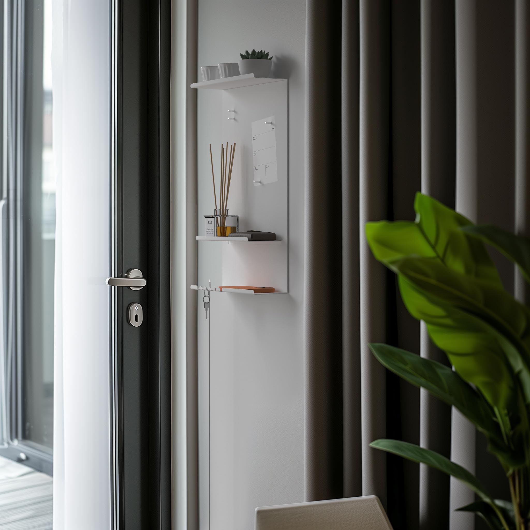 byde Organizer Ścienny Hele Wykonany z Metalu 30 x 9 x 49 cm Półka Ścienna 3 w 1 z Tablicą Magnetyczną i Magnesami. Organizer na Klucze i Notatki. Montaż na Ścianie z Szablonem Montażowym. Kolor Biały