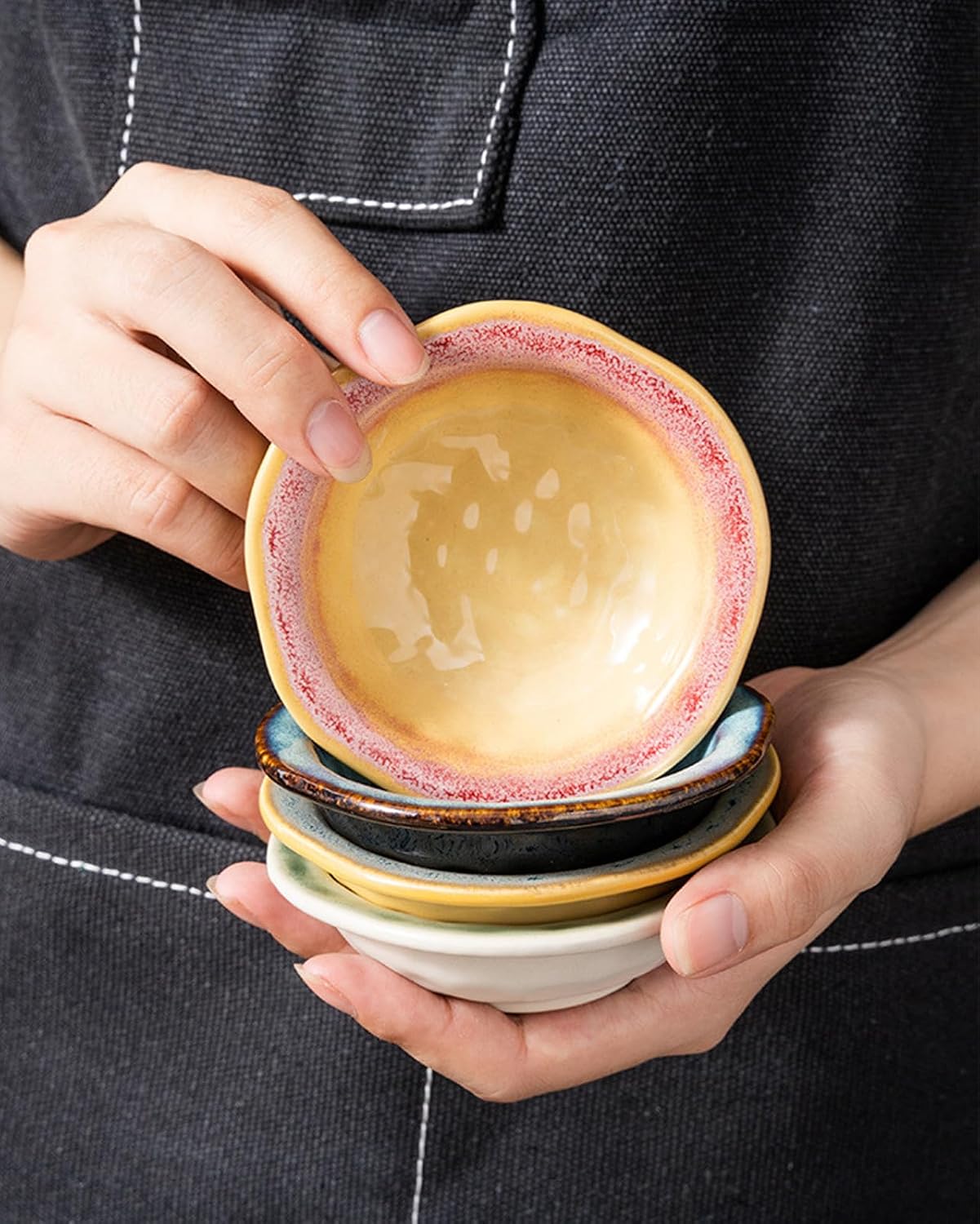 Dipping Bowls, Soy Sauce Dish Ceramic, 3 OZ Small Serving Bowls for Side Dishes Vintage Stylish Design, Set of 4 Mini Appetizer Plates for Condiment Sushi Ketchup BBQ Party, 3.75 Inch