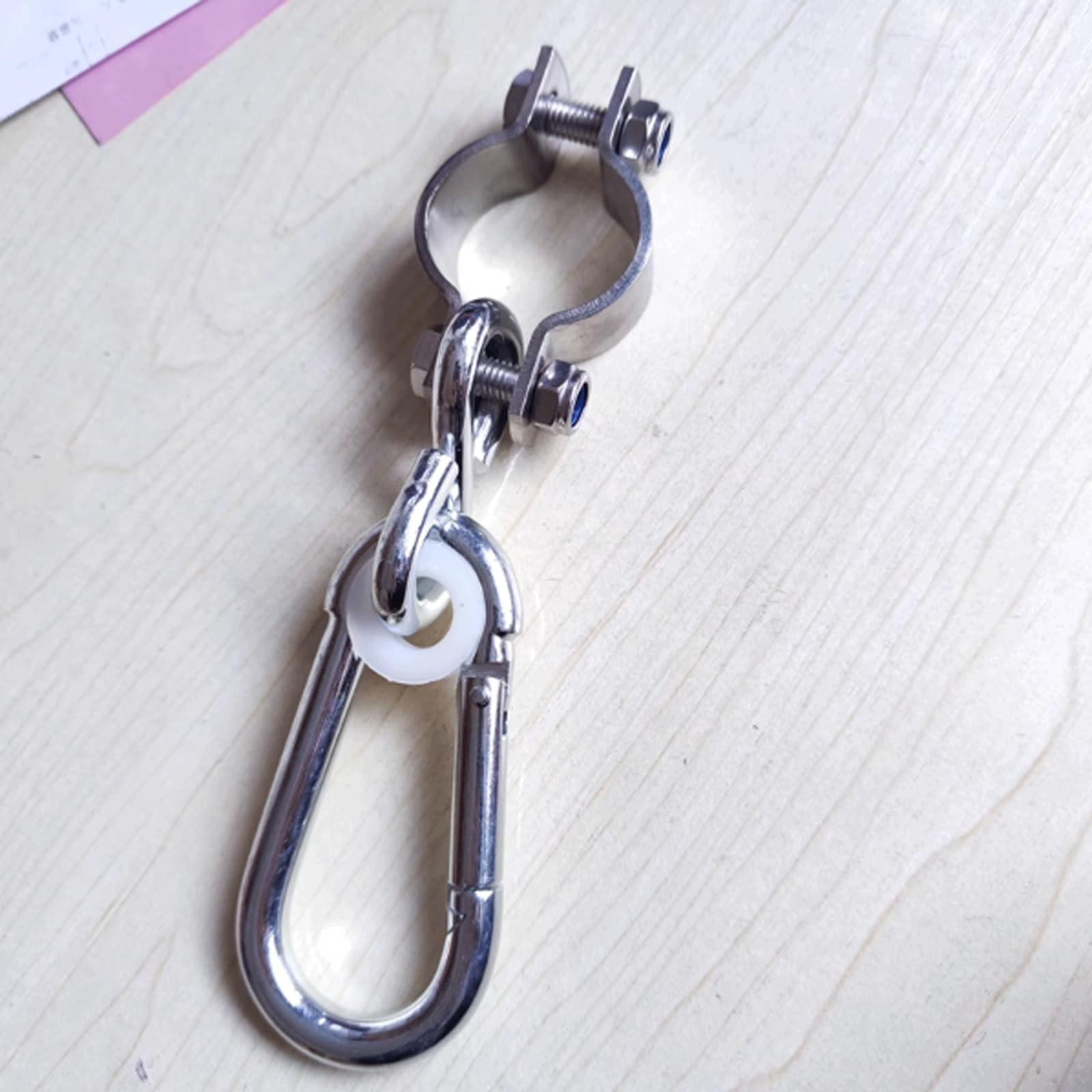 Ganci per altalena resistenti per tubi rotondi, accessori per altalene orizzontali, chiusura a scatto durevole, montaggio sicuro per tubi rotondi per attrezzature da gioco all'aperto