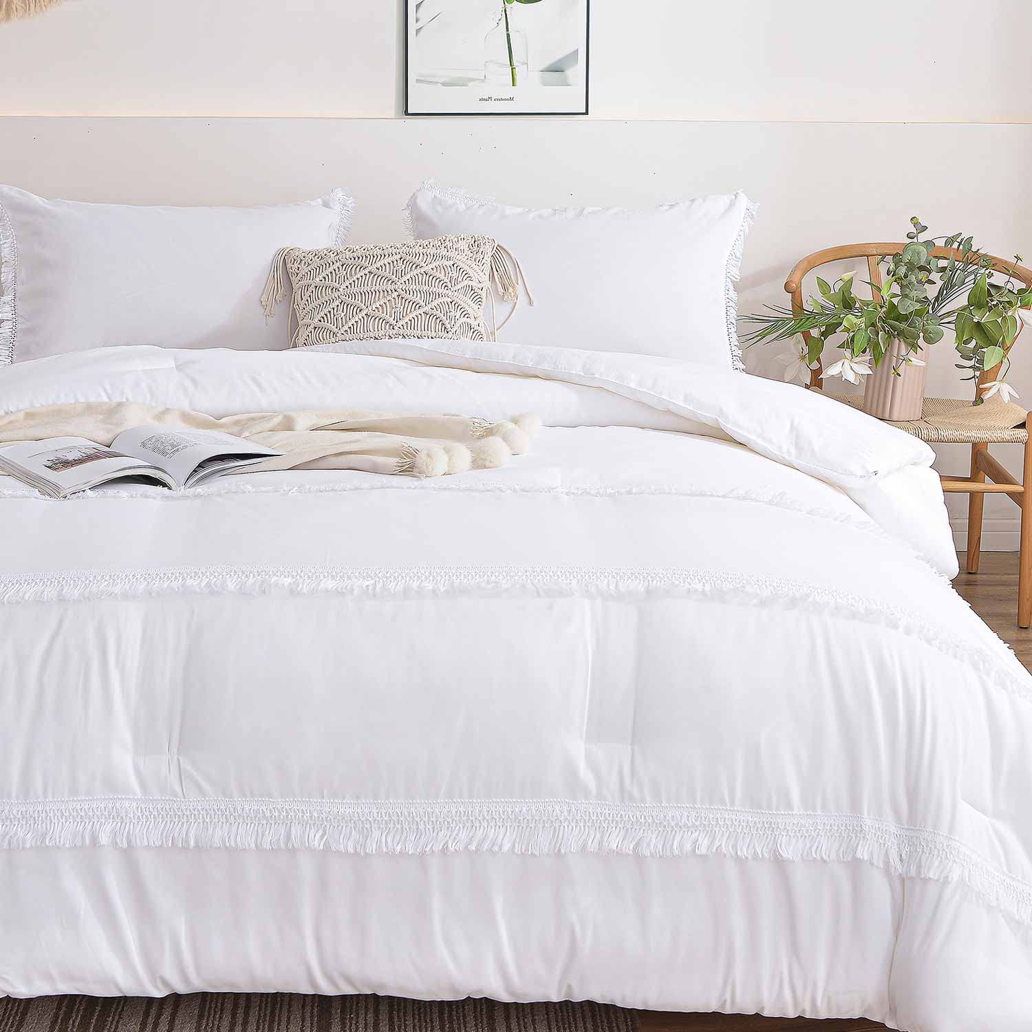 Queen Size Comforter Set 3 Pcs , White Boho Tassel , Soft Chic Bohemian