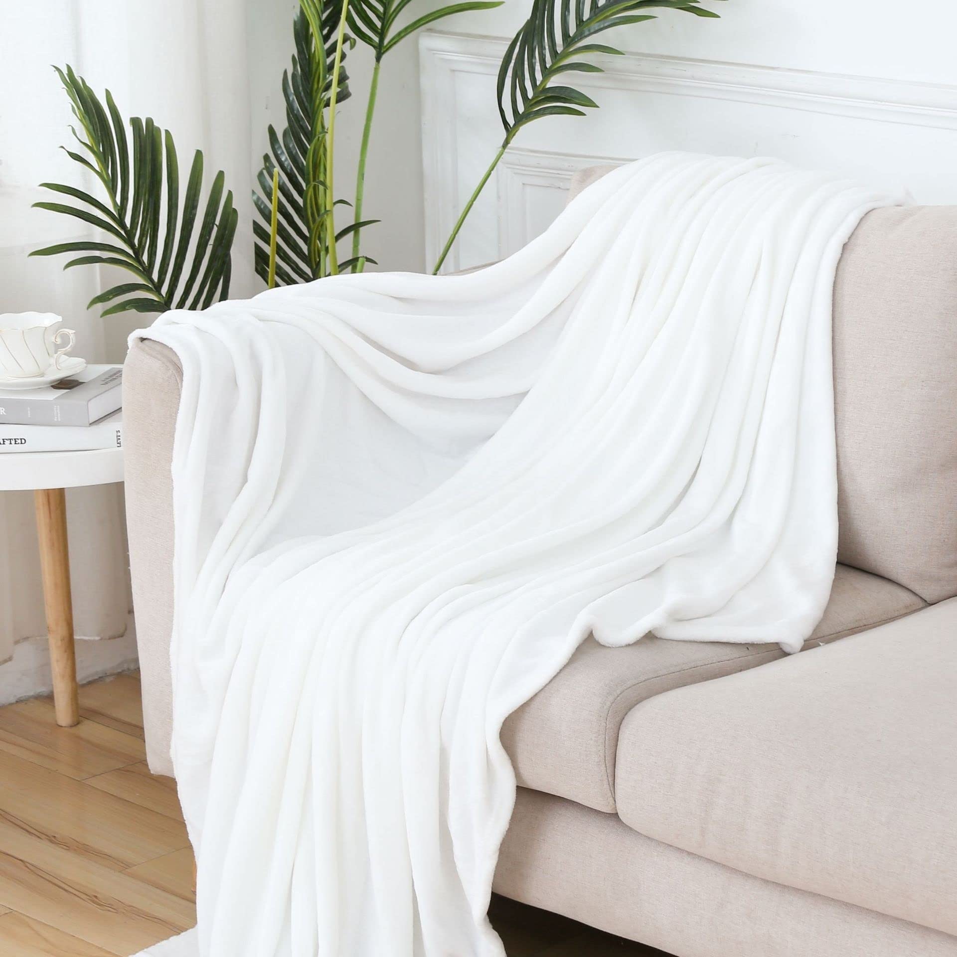 EBzvblxm Cooling Blanket for Summer, Solid Color Cooling Blanket for Bed and Sofa Multicolor Multiple Sizes(White,100X140cm)