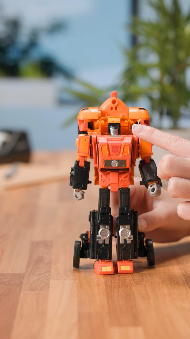 Amazon.com: Transformers Legacy United Leader Class G1 Triple