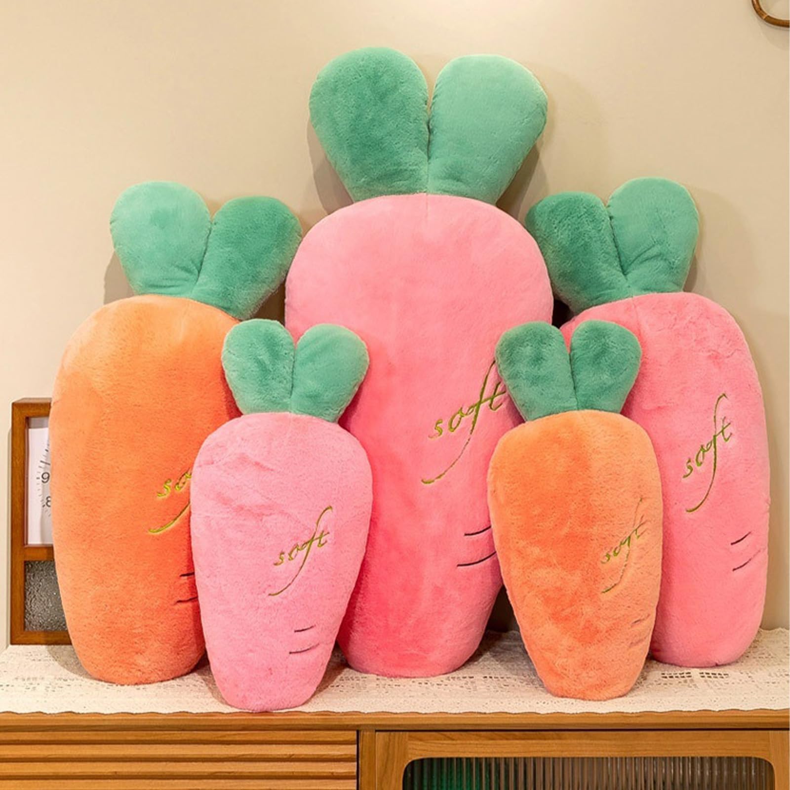 Karotten Plüschfigur, Gefüllte Karotten Plüschtier Kissen, Heimdekoration, Weich und bequem, Zum Kuscheln und Spielen, Geschenk für Mädchen und Jungen (110 cm,Orange)