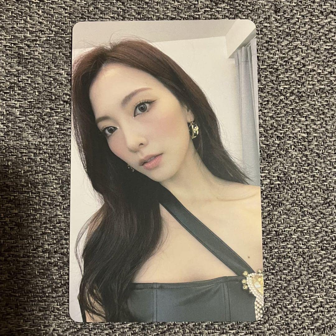 タレントカード KARA KARA Official Card Collection -PREMIUM