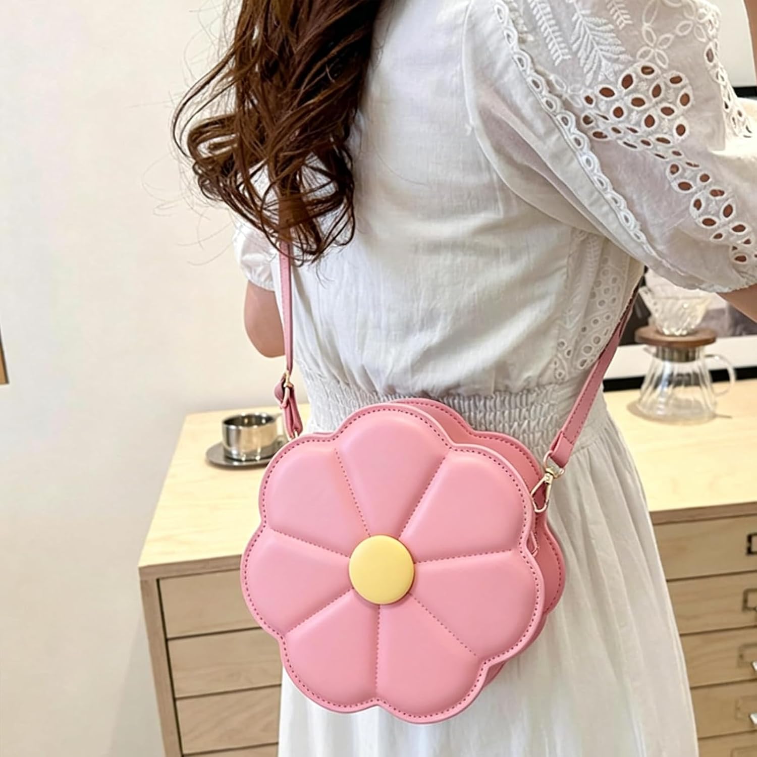 Trendy Daisy Flower Shaped PU Leather Crossbody Bag with Adjustable Strap Shoulder Purse Satchel for Women and Girls
