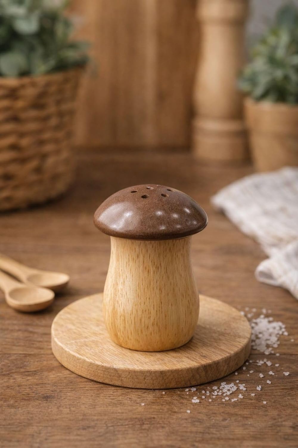 SODEF Mushroom Shaped Salt Shaker - Decorative Design Tabletop Salt Dispenser, Brown - Brown