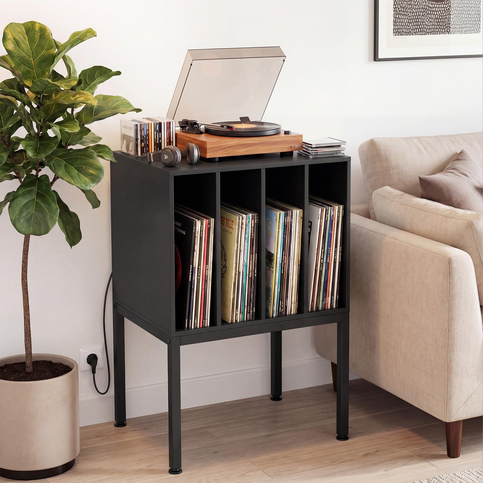 COSTWAY Mueble para Tocadiscos con Estación de Carga, Mesa para Tocadiscos con 4 Compartimentos Abiertos para Vinilos, Patas Metálicas, Mesa Auxiliar para Discos y Álbumes, Salón, Oficina (Negro)