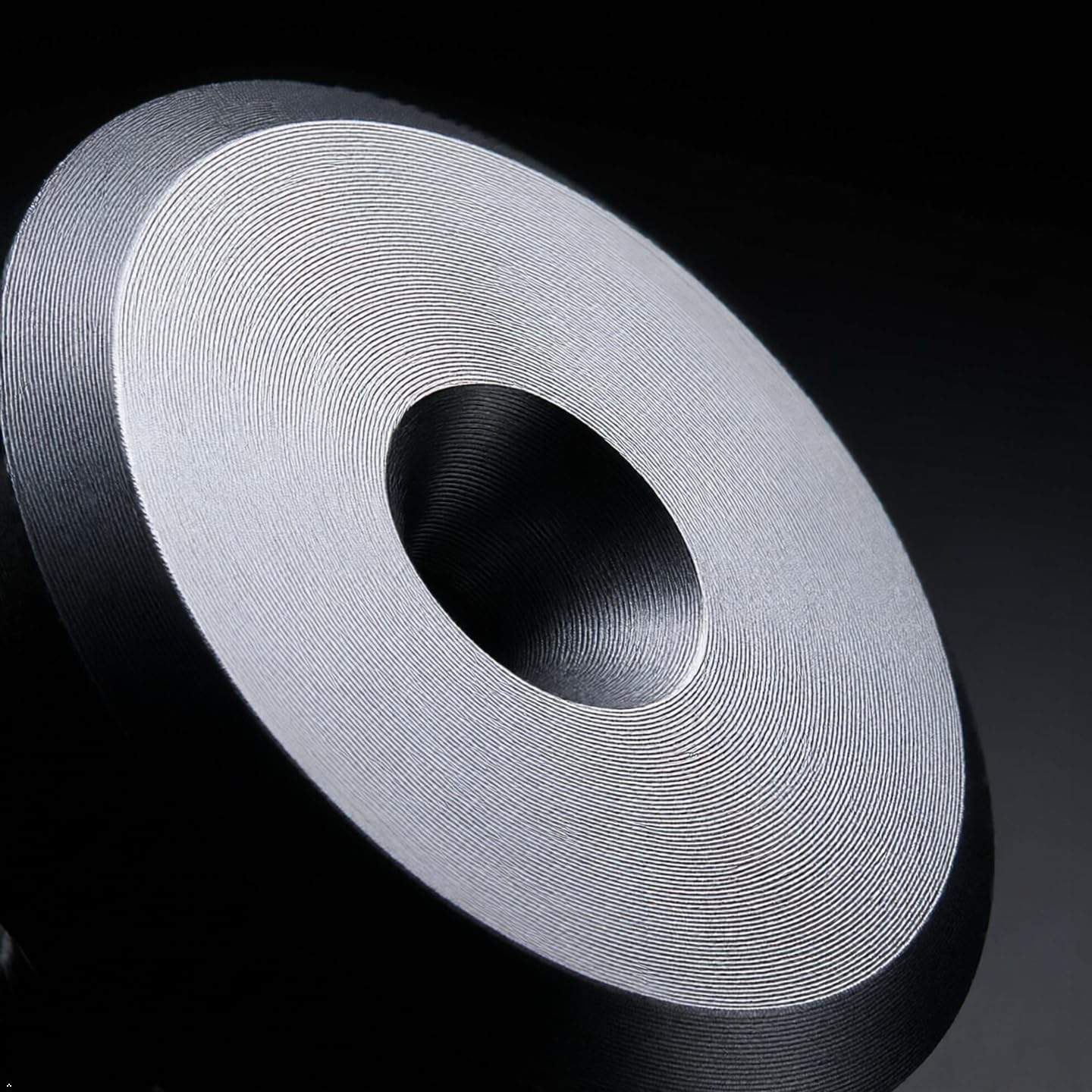 PrecisionGeek Kolce głośnikowe M6 z podkładkami izolacyjnymi 20 mm, zestaw 4 kolców + 4 podkładki, anodowane aluminium, szare, głośniki HiFi, stojaki AV, subwoofery i sprzęt audio, nóżki
