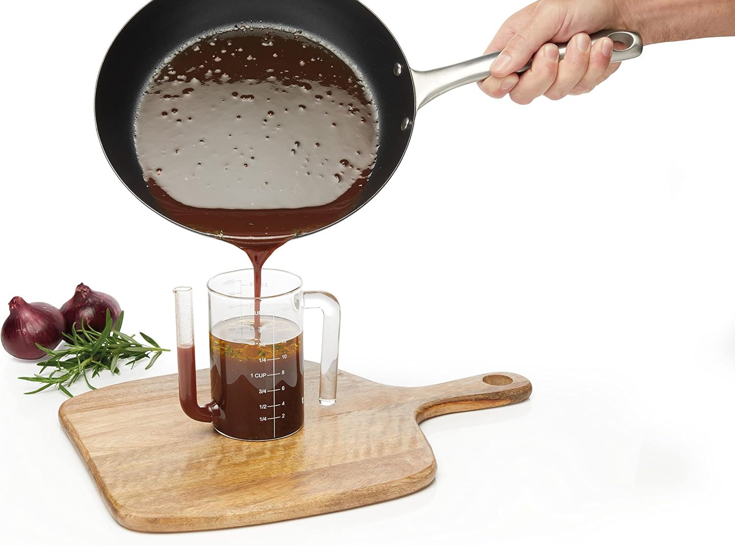 MasterClass Glass Gravy/Fat Separator Jug, 450ml / 2 cups / 16 fl oz capacity, 7.9 x 14.5 x 12.5 cm
