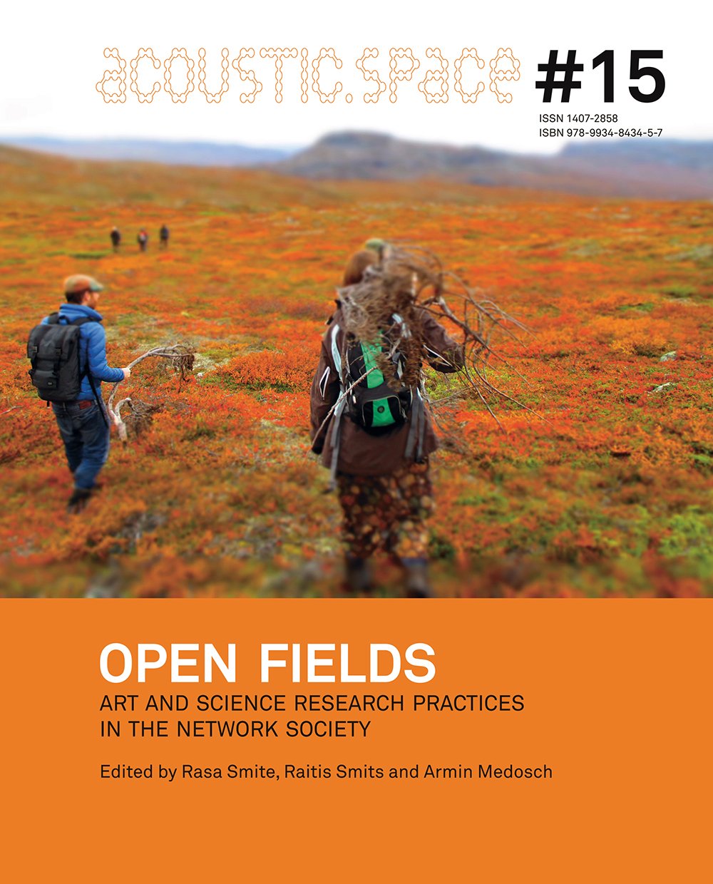 Open Fields. Art and Science Research Practices in the Network Society