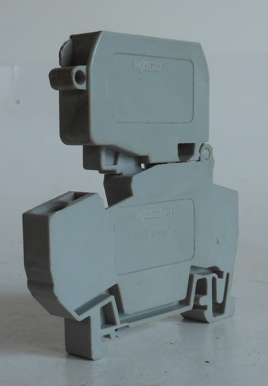 WAGO 281623 with PIVOTING FUSE HOLDER, FUSE TERMINAL BLOCK, CAGE CLAMP WIRE CONNECTION, DIN