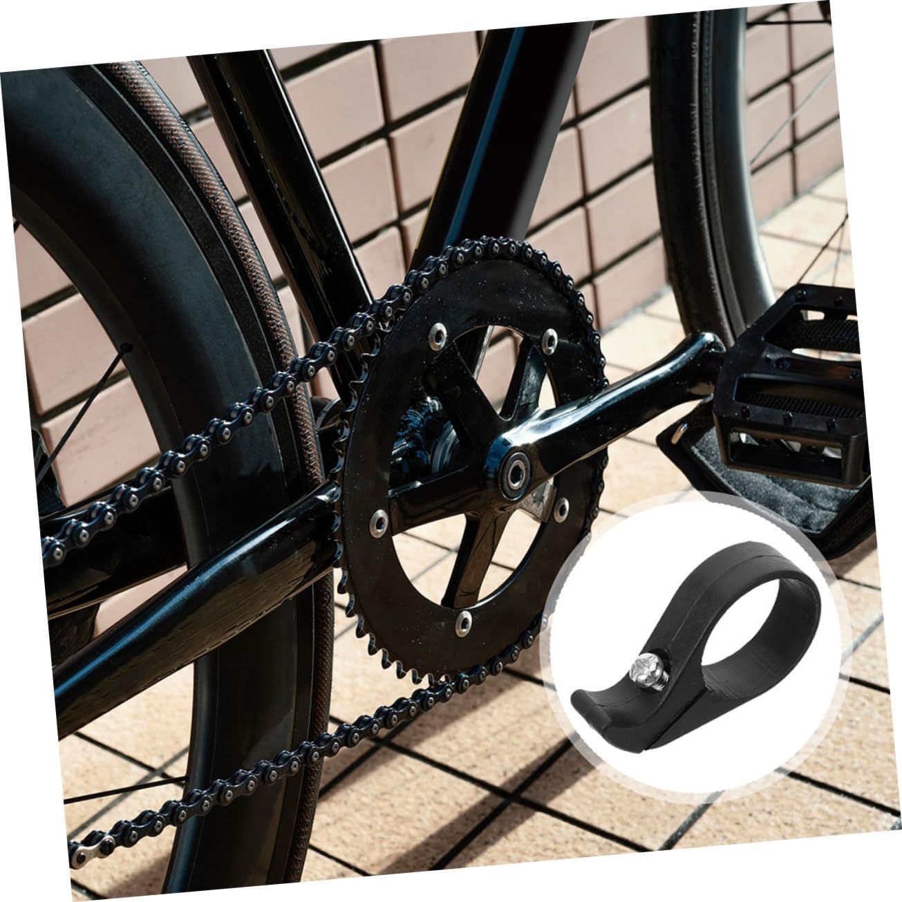 2Pcs Bike Chain Deflector and Stabilizer Black Plastic Chain Guide for Mountain and Road Bikes Drop Chain Protection Accessory for Enhanced Safety and Smooth Riding