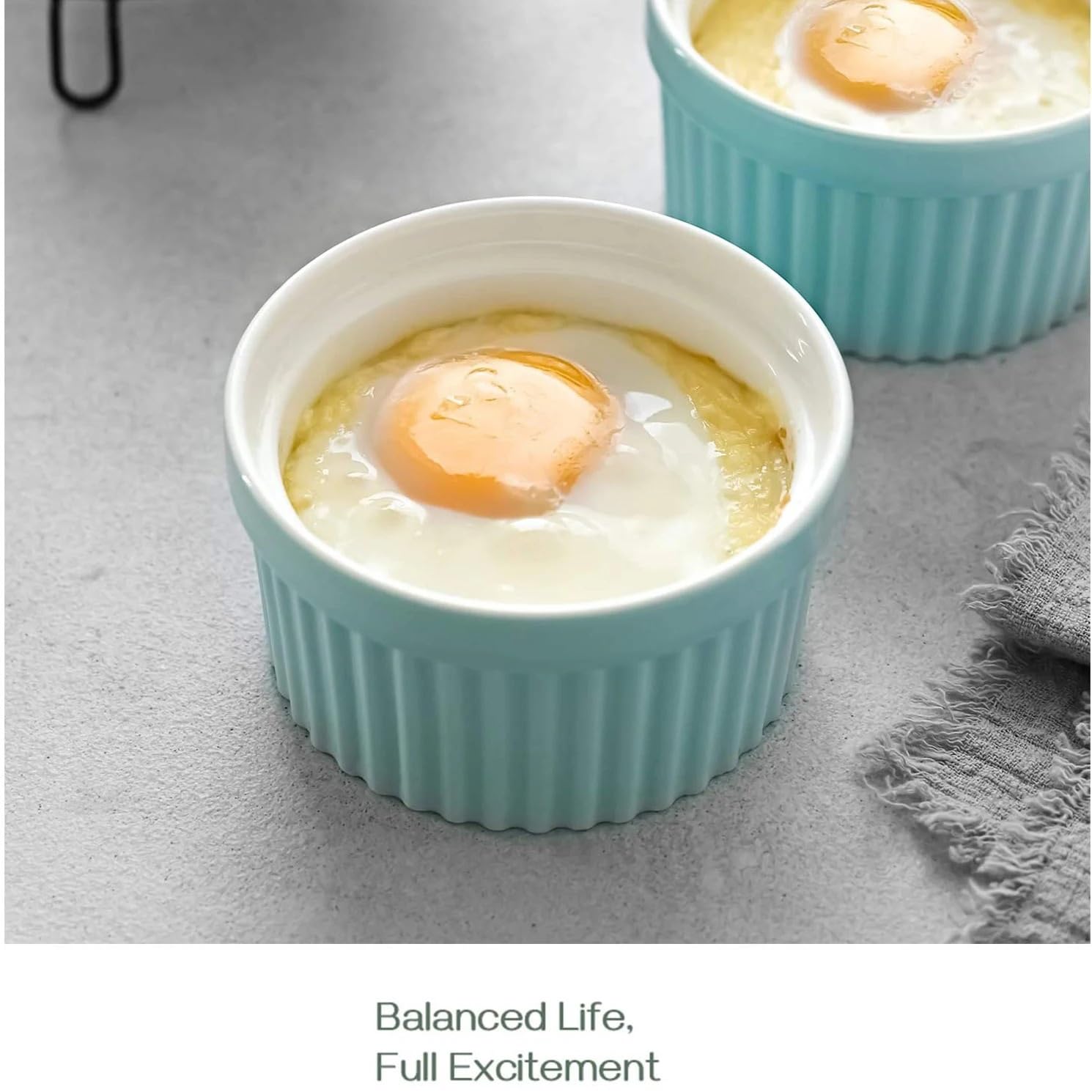 Ramequins en Porcelaine Blanche Ramequins for crème brûlée Ramequins en Porcelaine allant au Four, Ramequins for la Cuisson Ramequins à soufflé Ramequins Bols(4 PCS,8 OZ)
