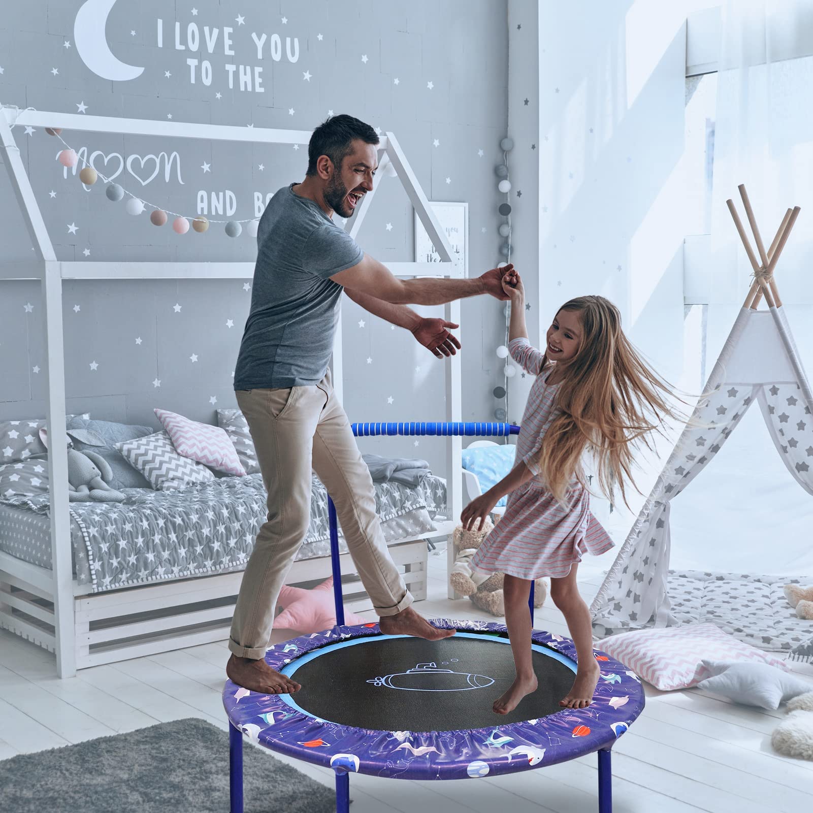 Trampolino Elastico per Bambini Ø96cm, Tappeto elastico Bambini con Manico Regolabile e Copertura Imbottita, Trampolino Elastico Fitness Pieghevole, Saltarello per Bambini da Interno ed Esterno