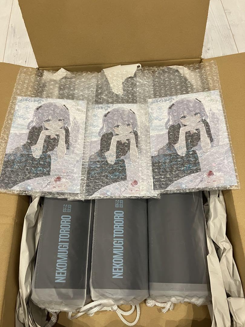 猫麦とろろ デスクマット ブラック ホワイトセット　ポストカード付 Amazon.co.jp: 猫麦とろろ デスクマット第一弾 再販 ノベルティ