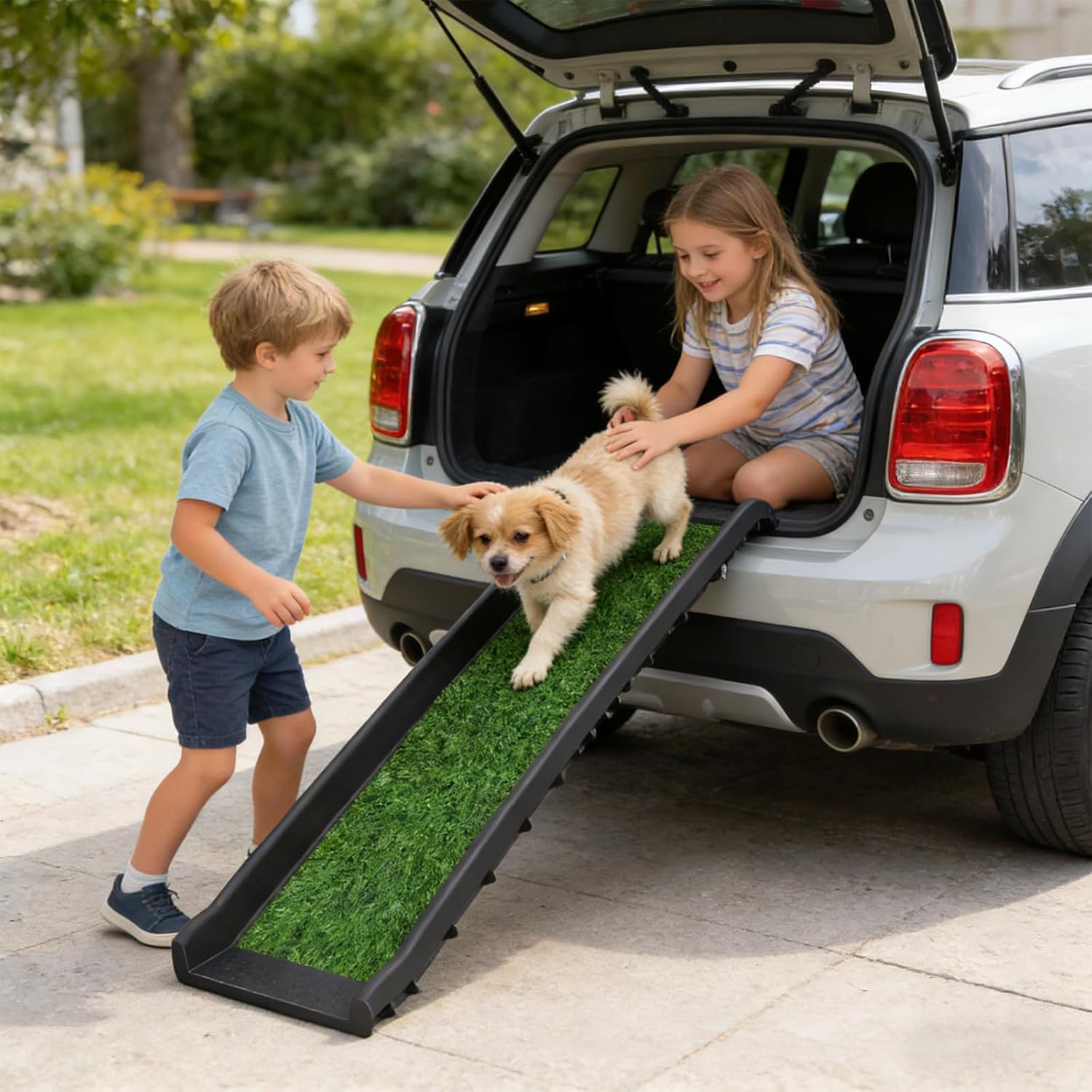 Portable Canine Stairs for SUV and Truck Easy to Store Sturdy Pp Construction Supports Big Breeds Dog Hill for Cars