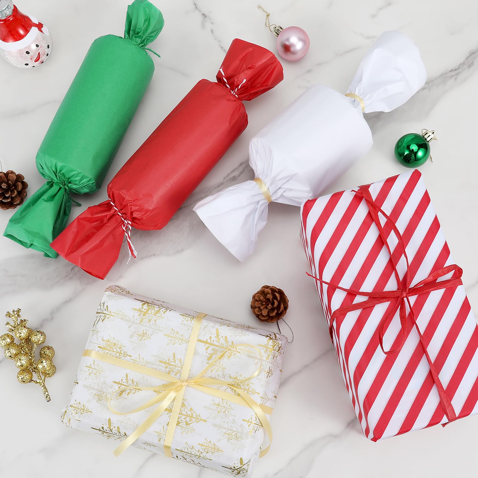 LOADSFUN Lot de 120 feuilles de papier de soie de Noël pour emballage de sacs cadeaux, papier cadeau de Noël rouge, vert, blanc, doré, arbre de Noël assorti