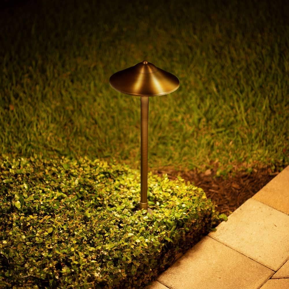 Best Promo VOLT Max Spread 12V Solid Cast Brass Path Light (25 Tall)