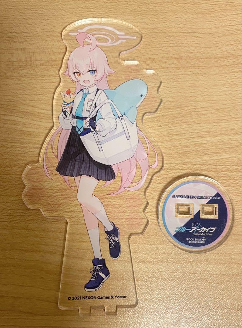 Amazon.co.jp: ブルアカ アニメイトカフェ ホシノ アクスタ : おもちゃ