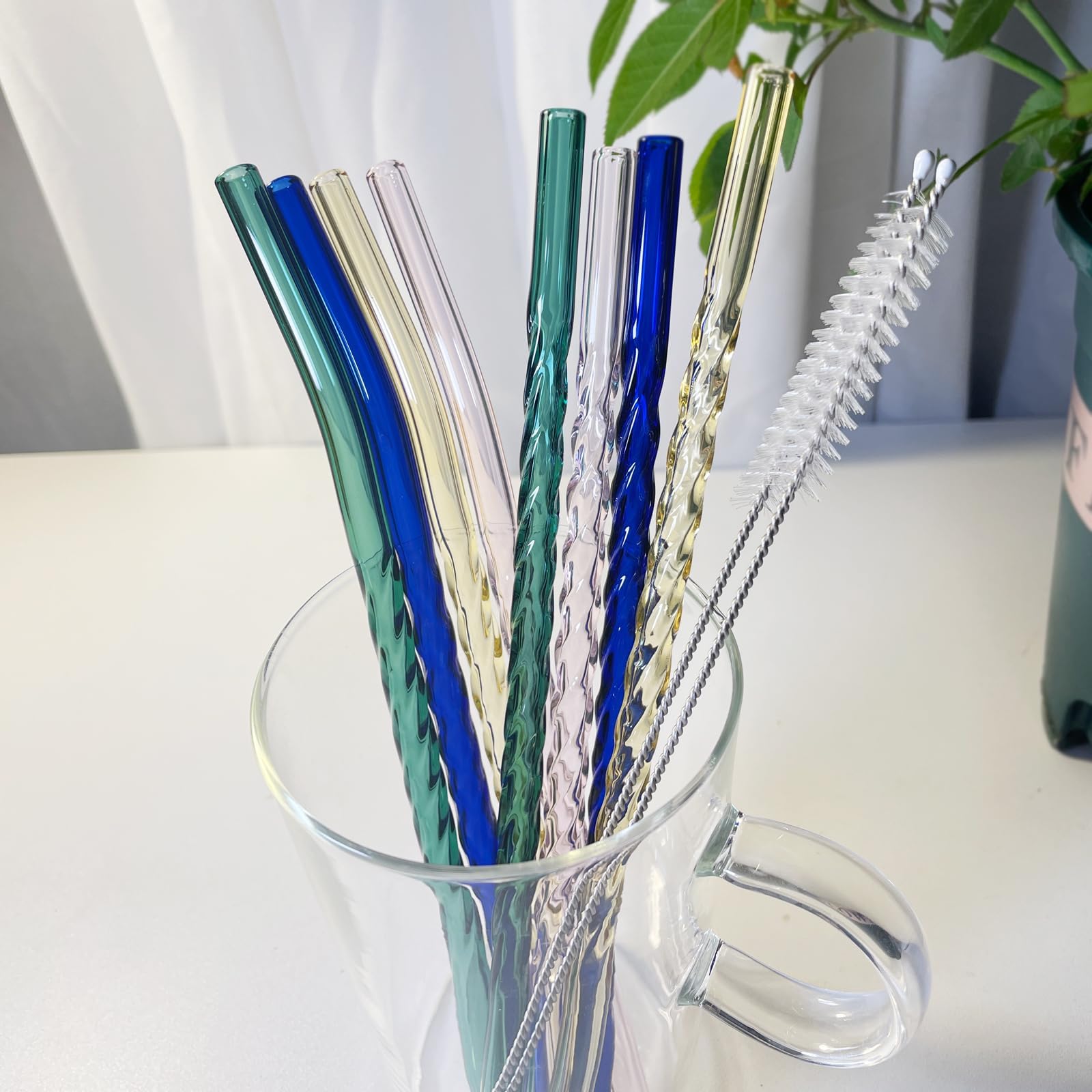 Reusable Glass Straws Clear Twist Shape Sets of 8 with 4 Bent and 4 Straight Straws & 2 Cleaning Brushes, 8 Inch x 0.3" Thick Glass Drinking Straw for Tumblers Gift Wrap Dishwasher Safe