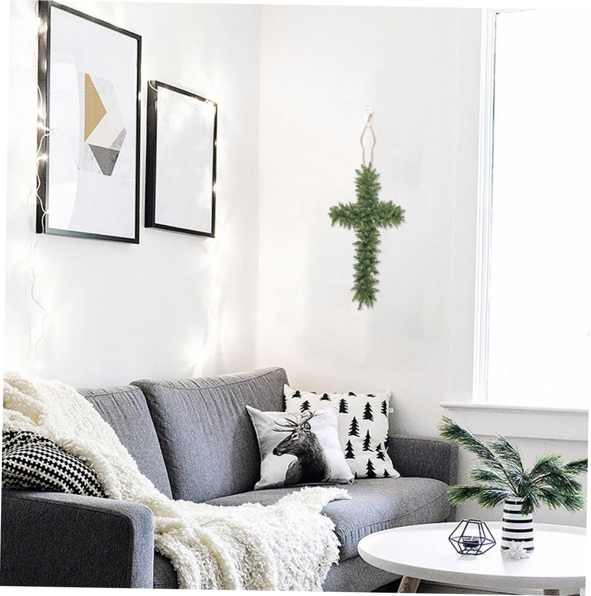 LIFKOME 4pcs Cross Shaped Wreath Frame Metal Wreath Holder for Crafts Wall-Mounted Decorative Garland for Easter and Religious Celebrations