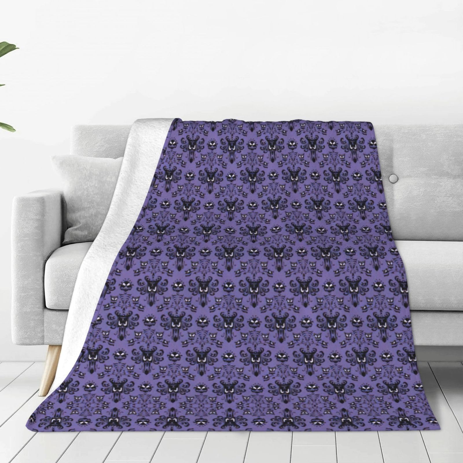 Couverture Haunted Mansion en flanelle de micro-polaire chaude pour lit et salon