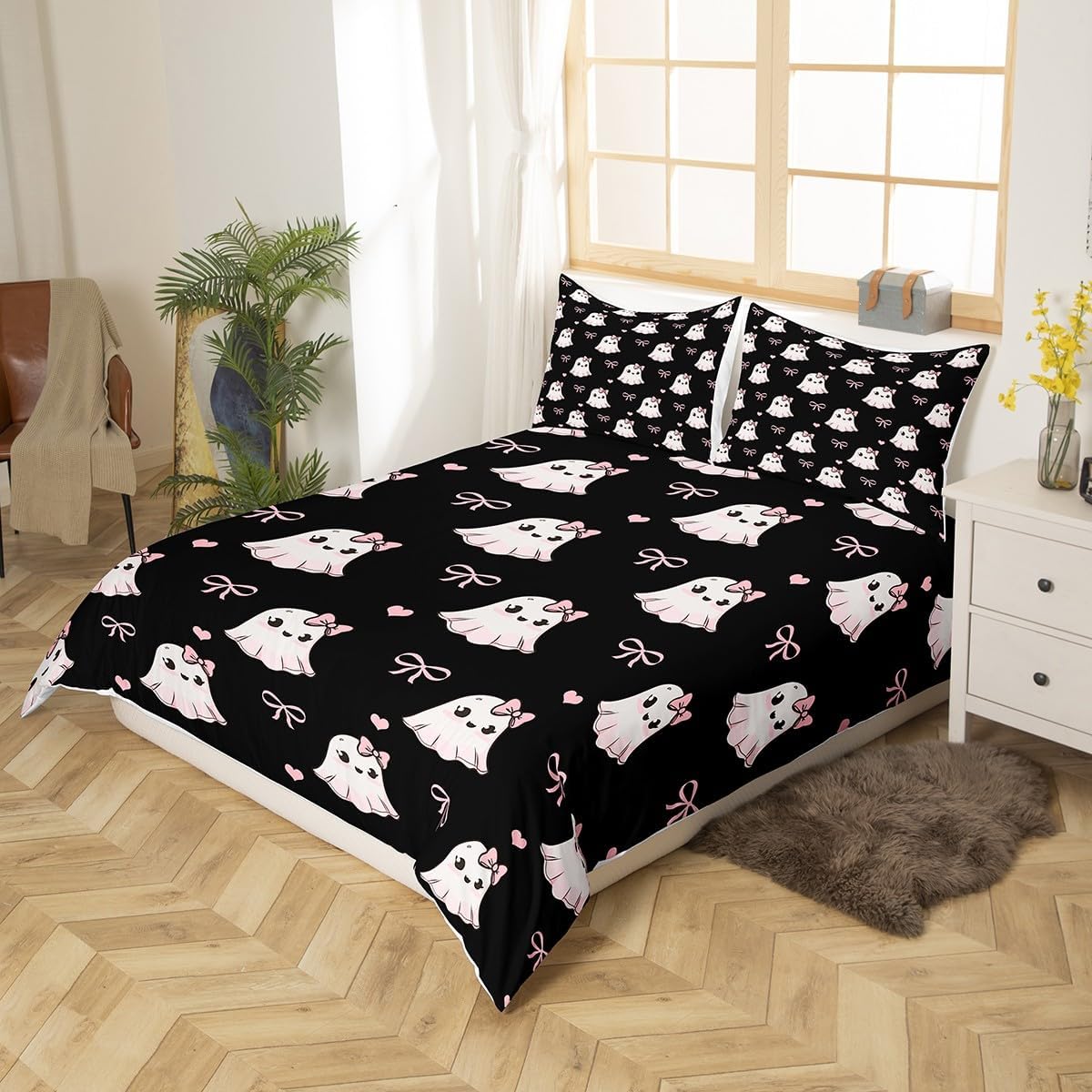 Cute Ghosts Duvet Cover Set King Size, Pink Bowknot Hearts Print Bedding Set for Kids Girls, Halloween Ghosts Bow Tie Comforter Cover, Soft Polyester Quilt Cover,2 Pillowcases,No Comforter, Black
