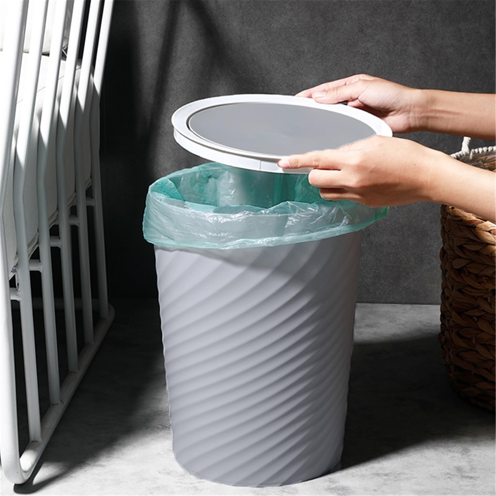 Cubo de Basura Aseo, Despacho, Dormitorio con Cubo De Basura Cubierto Papelera Baño(Negro,Grande)