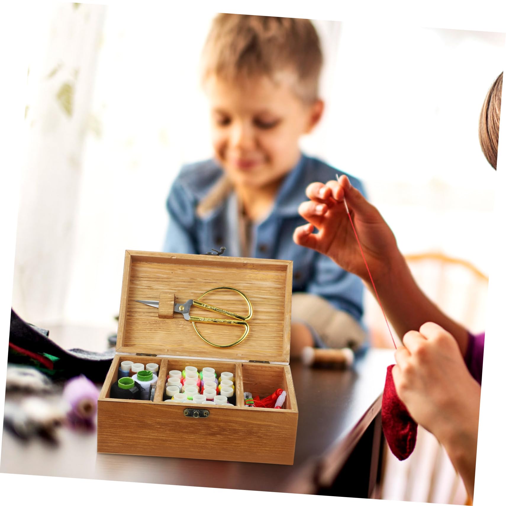 Cabilock 1satz Tragbare Näharbeiten Nähwerkzeug-set Mit Verschiedenen Nadeln Und Fäden Ansprechendem Holzkasten Für Zuhause Und Reisen Für Diy-projekte Und Reparaturen