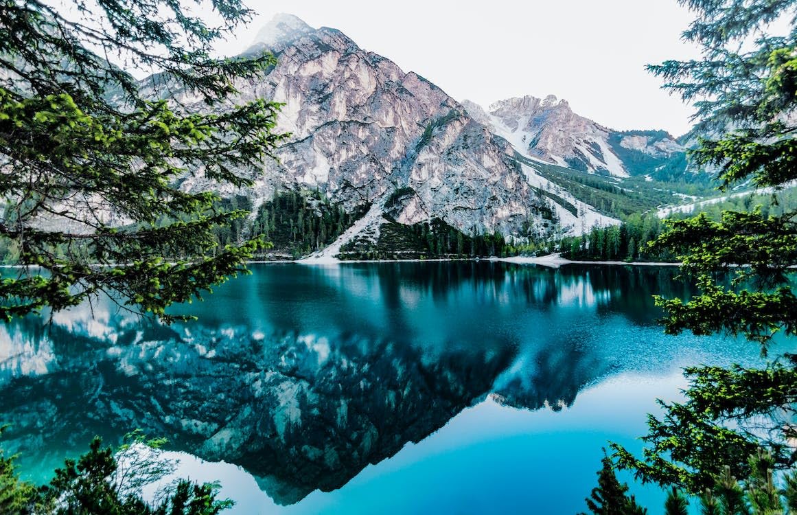 Reflejo de montañas en el lago - rompecabezas de madera de 2000 piezas - rompecabezas de bricolaje, rompecabezas de regalo