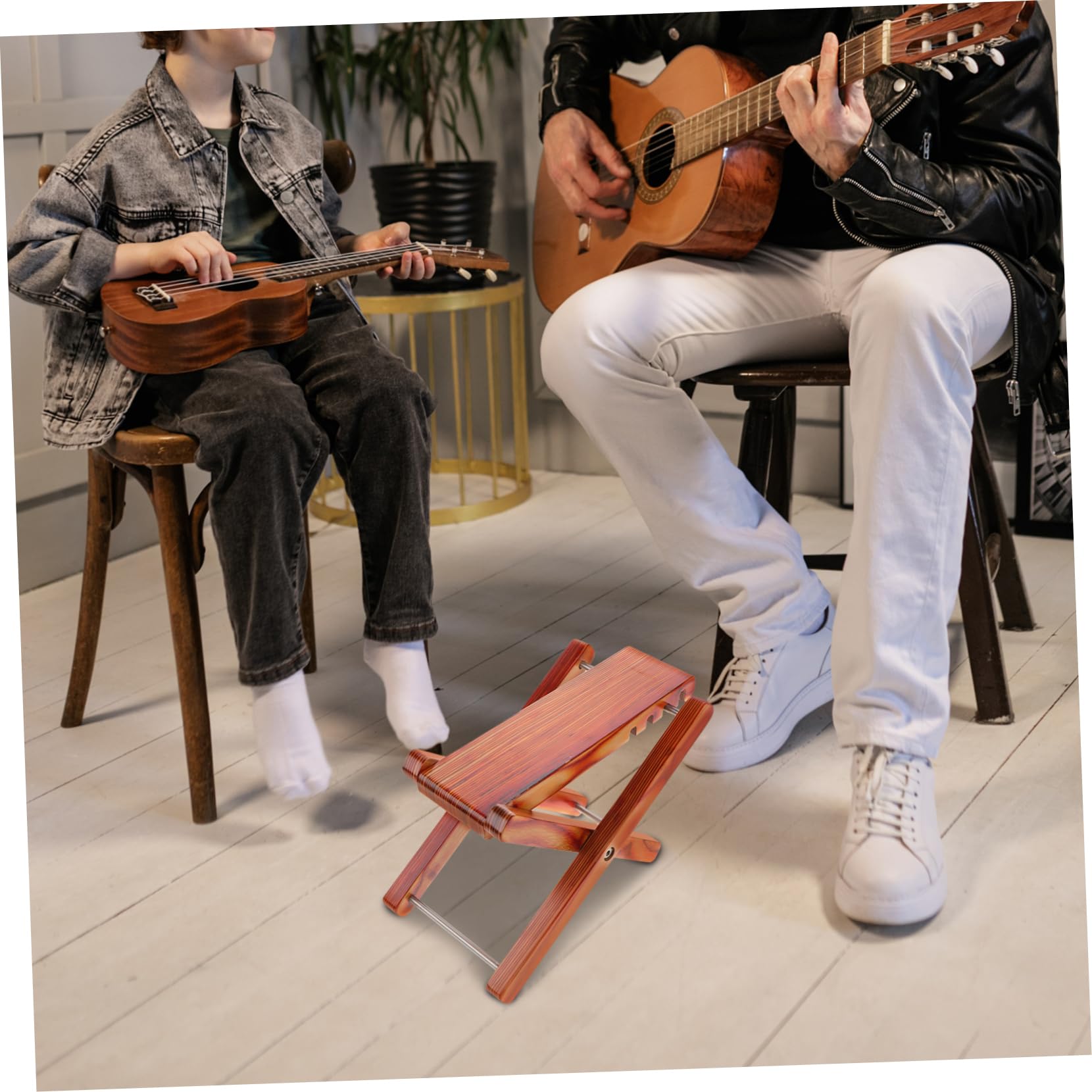 Yardwe Poggiapiedi per Chitarra Stabile Pieghevole in Bambù e Ferro Altezza Regolabile 4 Livelli per Chitarra Classica e Musicisti in Viaggio